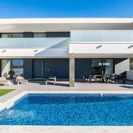 Villa Aboim - By Bedzy Guia (Faro)