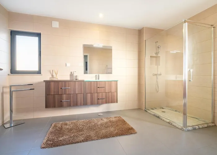 Aboim - By Bedzy Vila Guia (Faro)