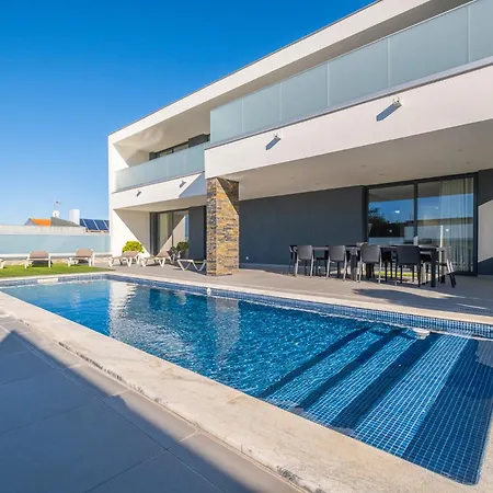 Villa Aboim - By Bedzy Guia (Faro)
