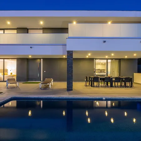 Aboim - By Bedzy Villa