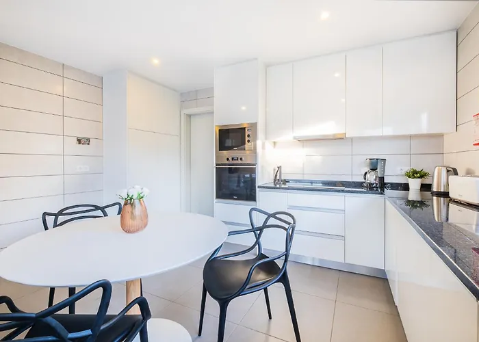 빌라 Aboim - By Bedzy *